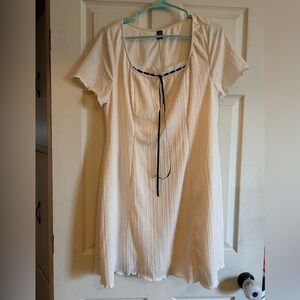 Cream Short Sleeve Dress